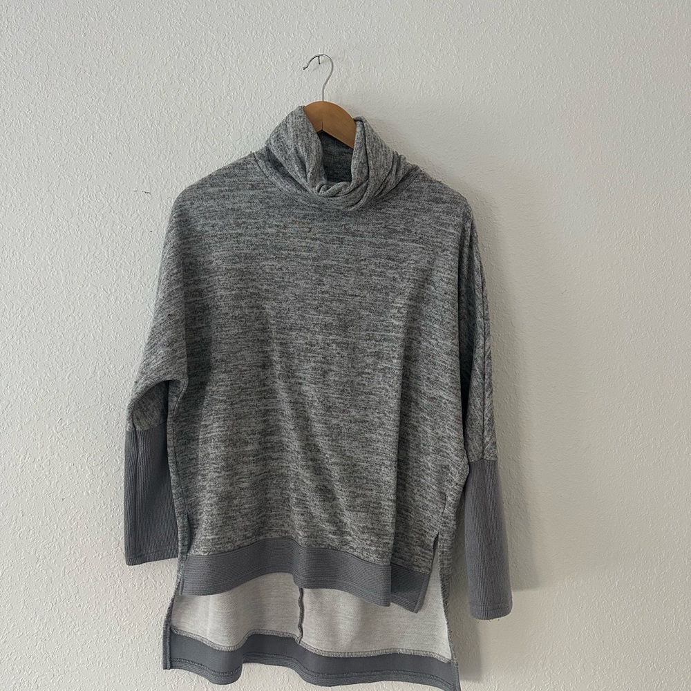High Low LS Turtle Neck